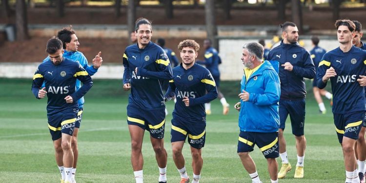 Fenerbahçe, Giresunspor maçının hazırlıklarına başladı