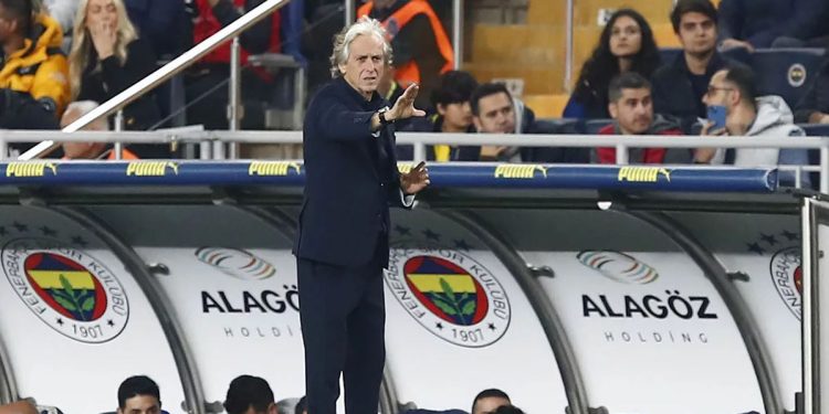 Fenerbahçe Teknik Direktörü Jorge Jesus