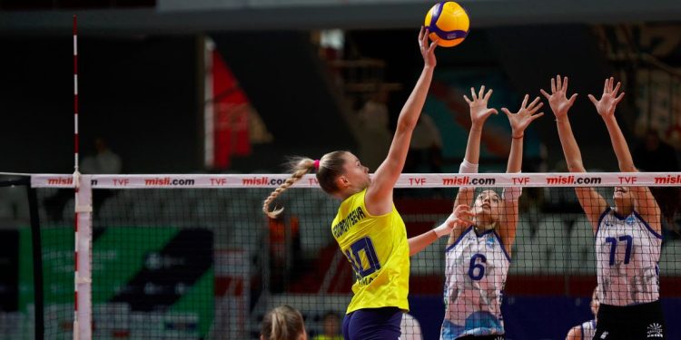 Fenerbahçe Opet - Sarıyer Belediyesi Spor Kulübü