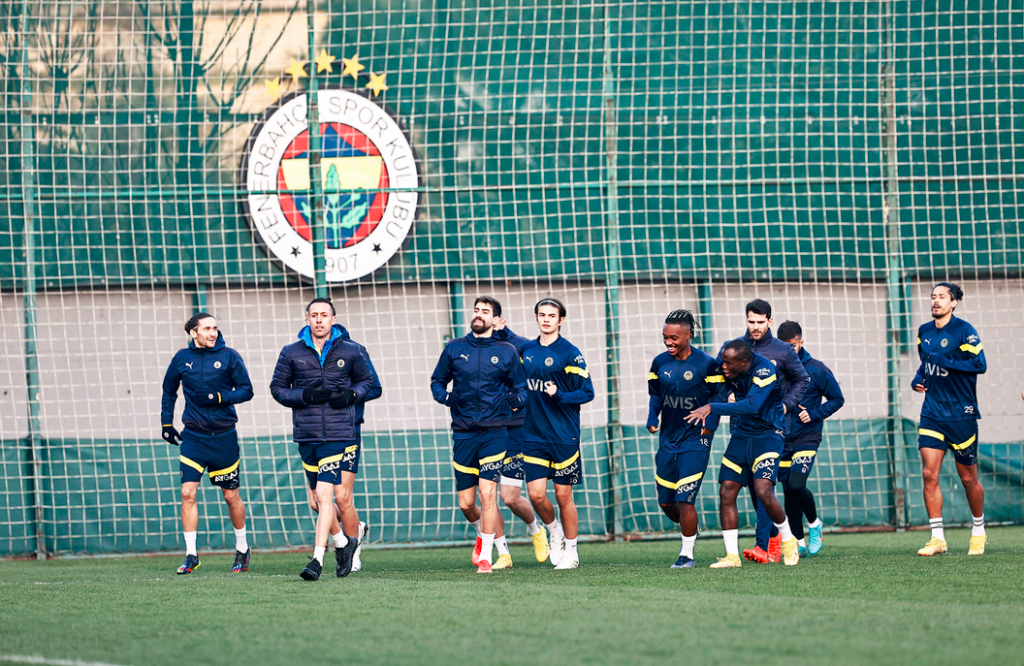 Fenerbahçe'de Antalyaspor maçı hazırlıkları başladı