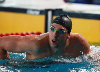 Fenerbahçeli milli yüzücümüz Emre Şakçı