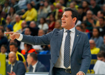 Fenerbahçe Erkek Basketbol Takımı Başantrenörü Dimitris Itoudis