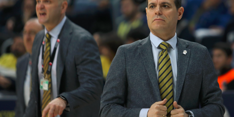 Fenerbahçe Erkek Basketbol Takımı Başantrenörü Dimitris Itoudis
