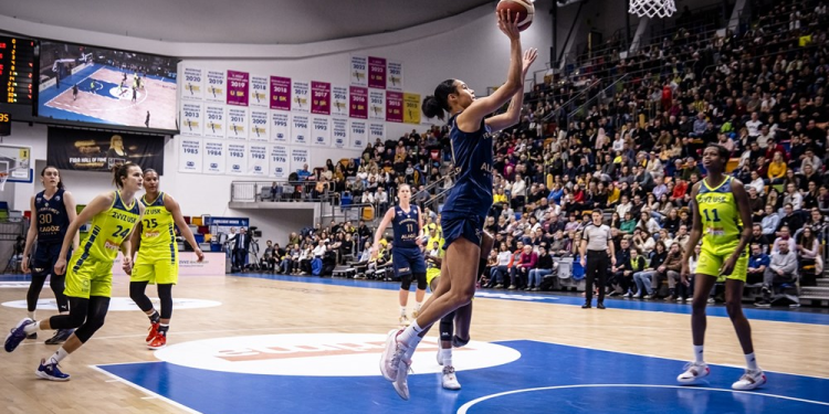 ZVVZ USK Praha'yı - Fenerbahçe Alagöz Holding