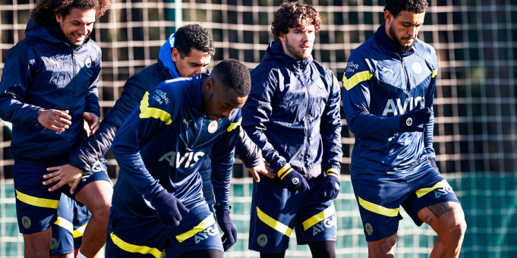 Fenerbahçe'de Antalyaspor maçının hazırlıkları tamamlandı