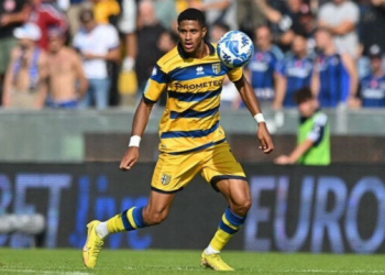 Fenerbahçe, Jayden Oosterwolde'yi açıkladı