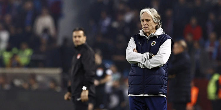Fenerbahçe Teknik Direktörü Jorge Jesus