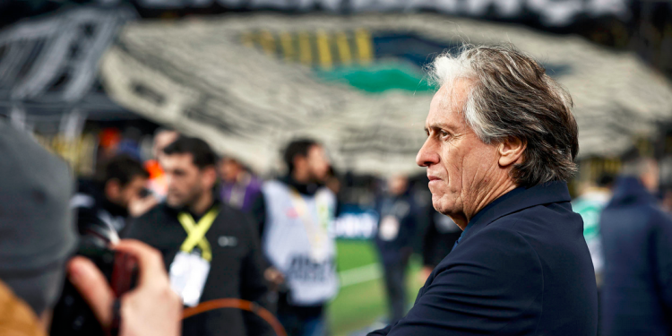 Fenerbahçe Teknik Direktörü Jorge Jesus