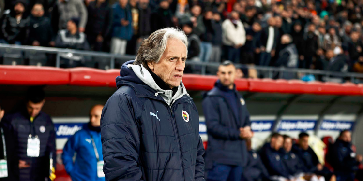 Fenerbahçe Teknik Direktörü Jorge Jesus