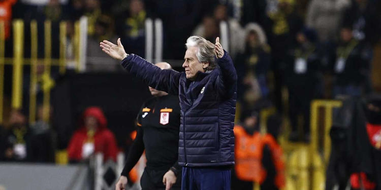 Fenerbahçe Teknik Direktörü Jorge Jesus
