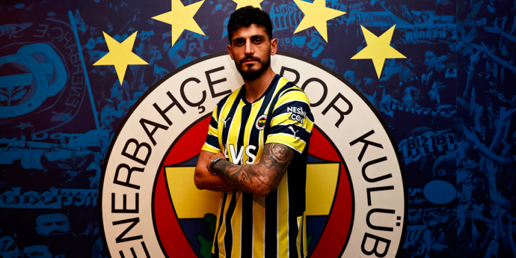 Samet Akaydın Fenerbahçe'de