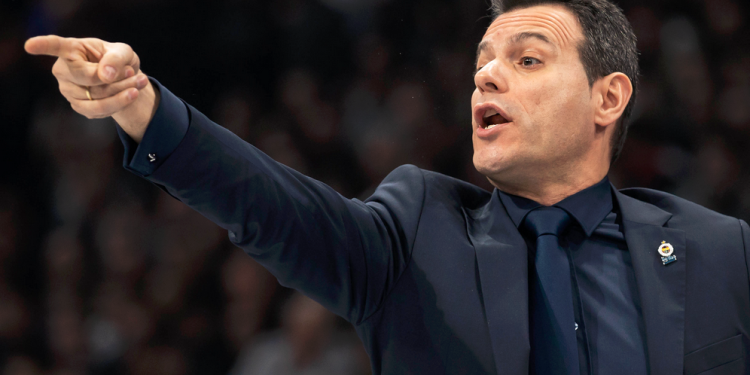 Fenerbahçe Erkek Basketbol Takımı Başantrenörü Dimitris Itoudis