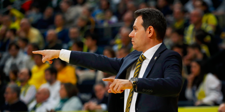 Fenerbahçe Erkek Basketbol Takımı Başantrenörü Dimitris Itoudis