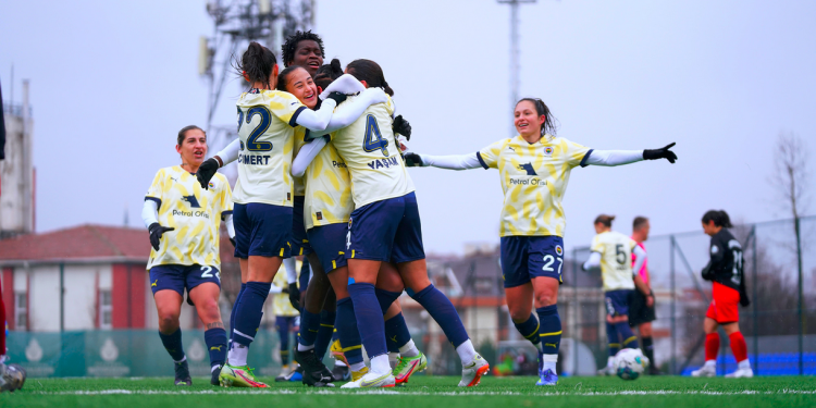 Fenerbahçe Kadın Futbol Takımı