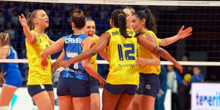 Fenerbahçe Kadın Voleybol Takımı