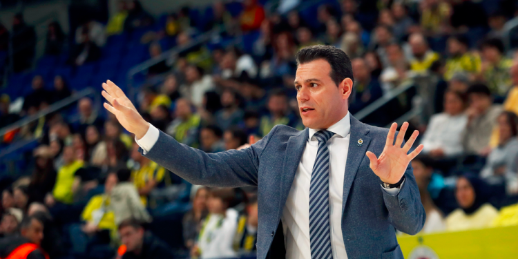 Fenerbahçe Erkek Basketbol Takımı Başantrenörü Dimitris Itoudis