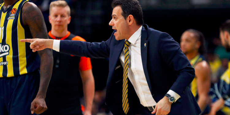 Fenerbahçe Erkek Basketbol Takımı Başantrenörü Dimitris Itoudis