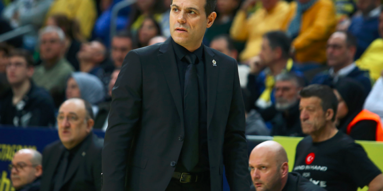 Fenerbahçe Erkek Basketbol Takımı Başantrenörü Dimitris Itoudis