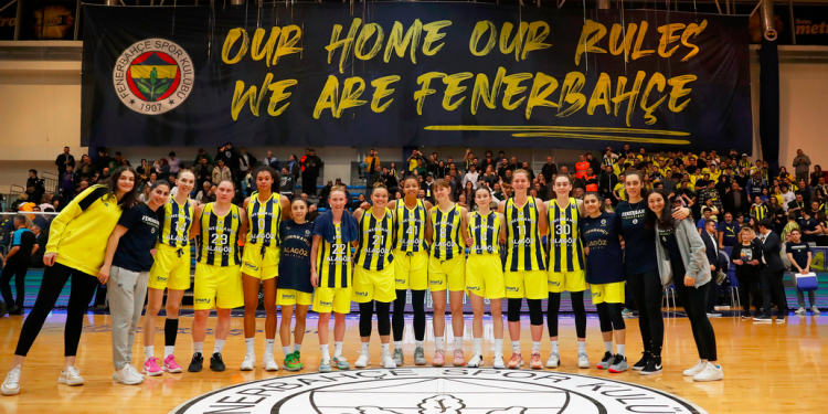 Fenerbahçe Kadın Basketbol Takımı