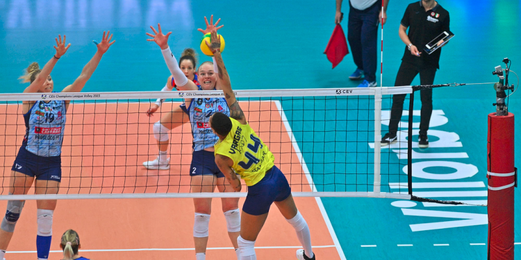 A. Carraro Imoco Coneglia - Fenerbahçe Opet