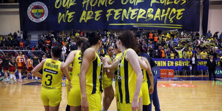 Fenerbahçe Alagöz Holding, KBSL yarı final ikinci maçında Galatasaray Çağdaş Faktoring’e konuk oluyor
