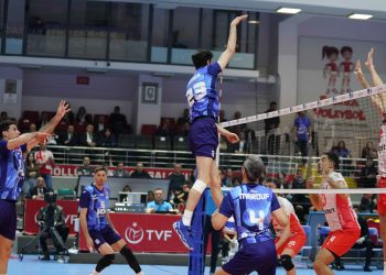 Fenerbahçe HDI Sigorta, AXA Sigorta Kupa Voley’de finale yükseldi