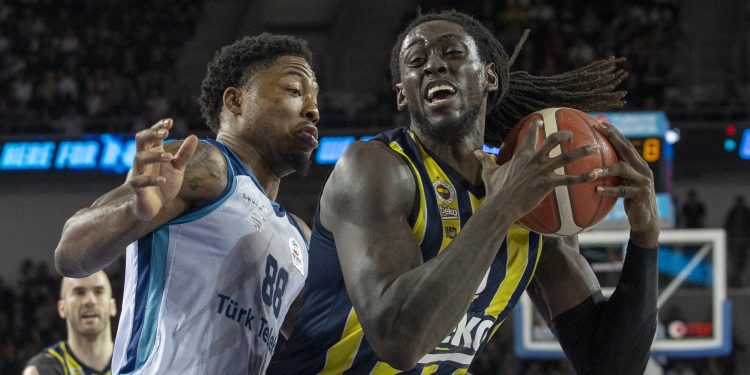 Türk Telekom 83–72 Fenerbahçe Beko
