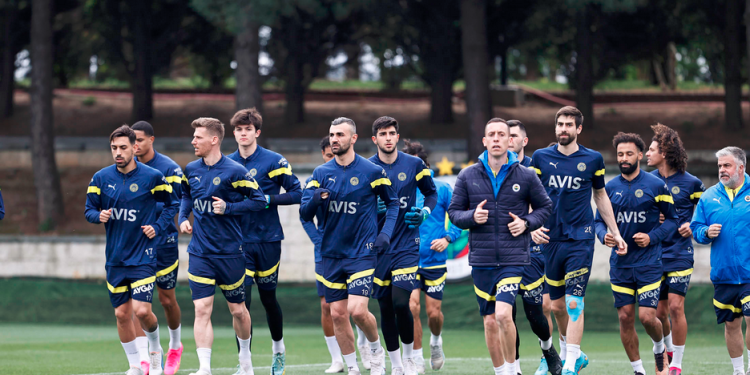 Fenerbahçe, Sivasspor maçı hazırlıklarına başladı