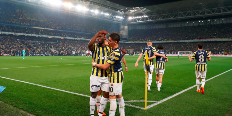 Fenerbahçe Futbol Takımı