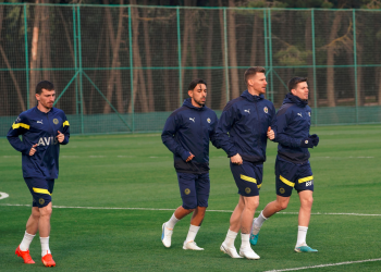 Fenerbahçe'de Fatih Karagümrük maçı hazırlıkları başladı