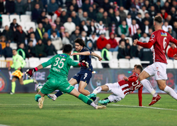 Sivasspor 1-3 Fenerbahçe