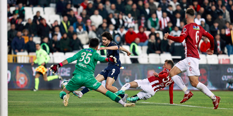 Sivasspor 1-3 Fenerbahçe