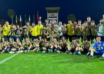Fenerbahçe U14 Takımımız sezonu şampiyonlukla tamamladı
