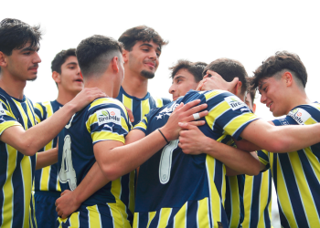 Fenerbahçe U17 Futbol Takımı