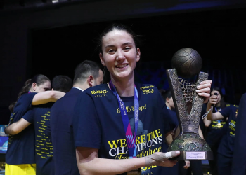 Fenerbahçe Kadın Basketbol Takımımız, Kaptanımızı Olcay Çakır Turgut'a veda etti