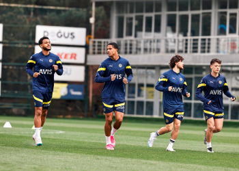 Fenerbahçe, Ziraat Türkiye Kupası'nda Sivasspor ile oynayacağı maçın hazırlıklarına başladı