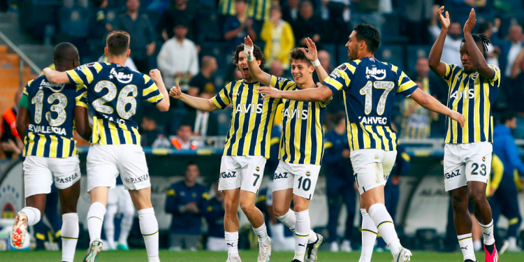 Fenerbahçe Futbol Takımı