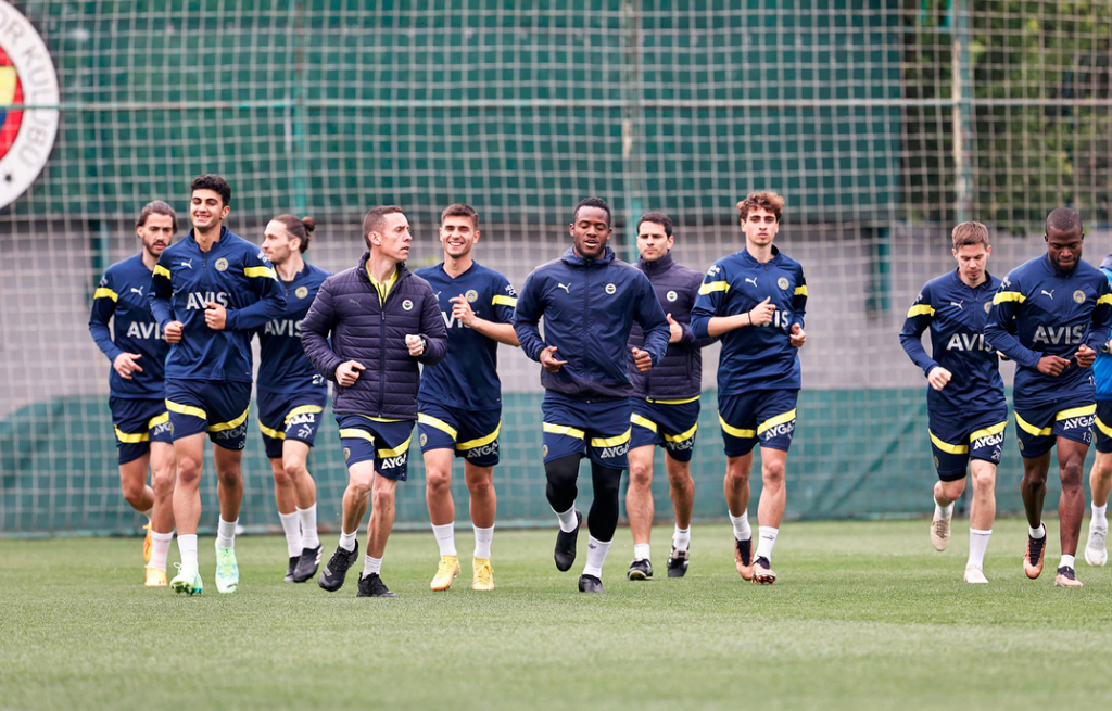 Fenerbahçe'de Giresunspor maçının hazırlıkları başladı