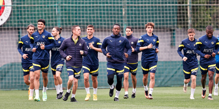 Fenerbahçe'de Giresunspor maçının hazırlıkları başladı