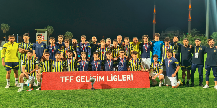 Fenerbahçe U17 Takımımız, U17 Elit A Ligi'ni Türkiye ikincisi olarak tamamladı