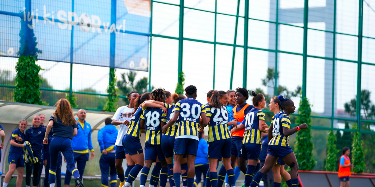 Fenerbahçe Kadın Futbol Takımı