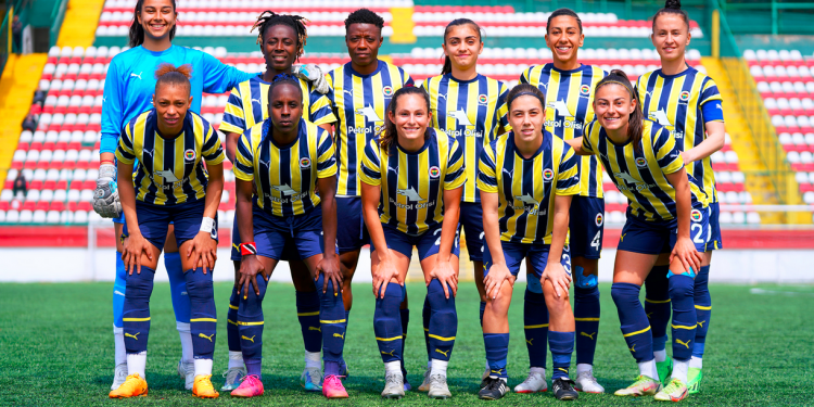 Fenerbahçe Kadın Futbol Takımı