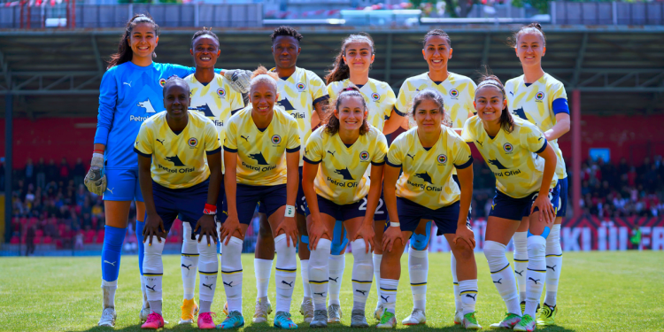 Fenerbahçe Kadın Futbol Takımı