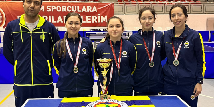 Fenerbahçe Masa Tenisi Kadın B Takımımız şampiyon oldu