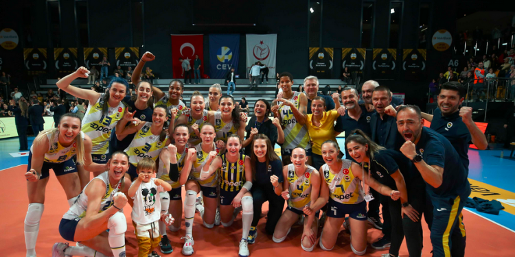 Fenerbahçe Kadın Voleybol Takımı