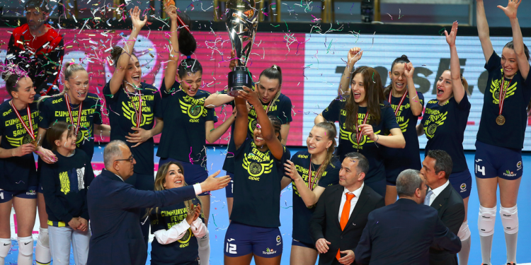 Şampiyon Fenerbahçe Opet