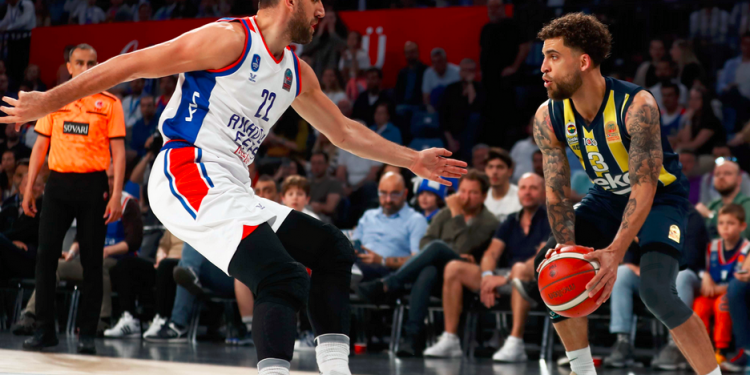 Anadolu Efes - Fenerbahçe Beko