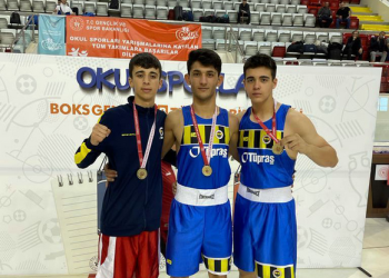 Genç boksörlerimiz, Okulsporları Gençler Türkiye Şampiyonası’nı 5 madalyayla tamamladı