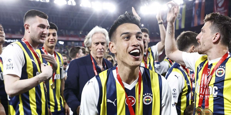 İrfan Can Eğribayat