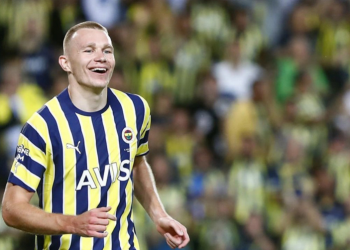 Fenerbahçe Attila Szalai'ye veda etti